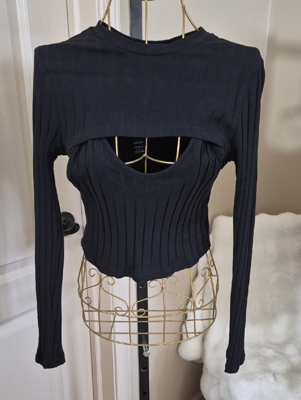 Black Ribbed Long-Sleeve Shrug and Tank Top Set Size S